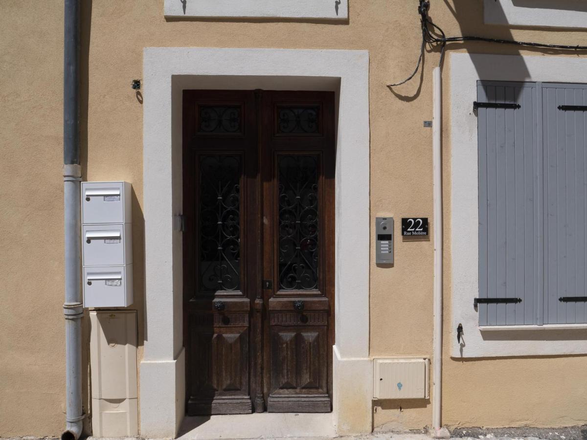 Cozy Nest In The Center Of Isle Sur La Sorgue For 4 People Apartment L'Isle-sur-la-Sorgue Bagian luar foto