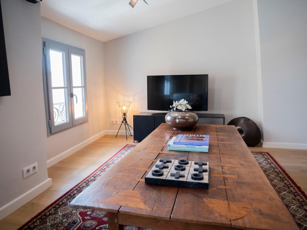 Cozy Nest In The Center Of Isle Sur La Sorgue For 4 People Apartment L'Isle-sur-la-Sorgue Bagian luar foto