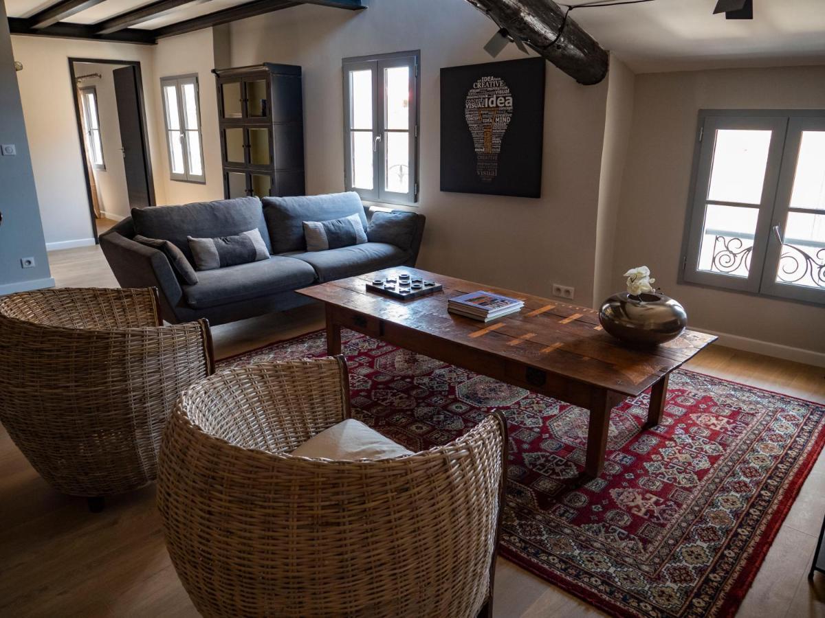 Cozy Nest In The Center Of Isle Sur La Sorgue For 4 People Apartment L'Isle-sur-la-Sorgue Bagian luar foto