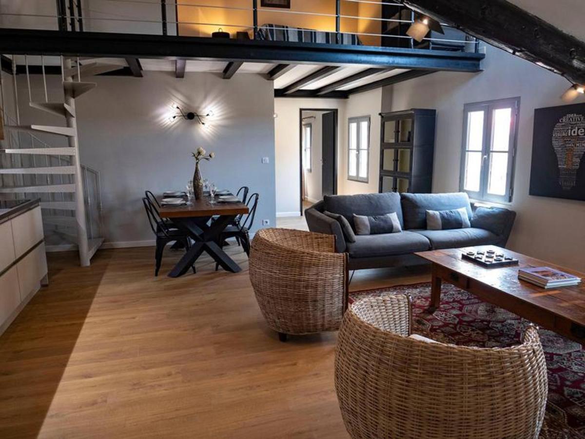 Cozy Nest In The Center Of Isle Sur La Sorgue For 4 People Apartment L'Isle-sur-la-Sorgue Bagian luar foto